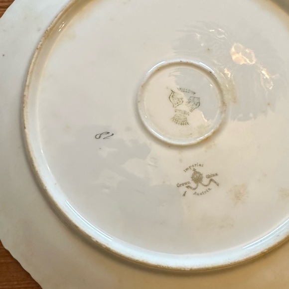 Imperial Crown China hand painted 10” plate - Picture 4 of 8